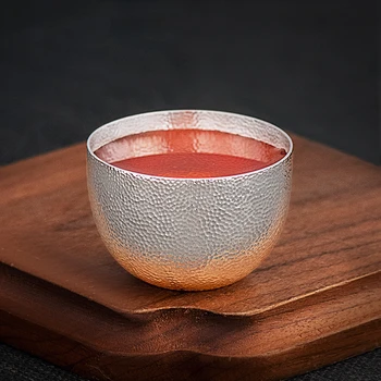 תה גביע כסף סטרלינג 999 עבודת יד פטיש תבנית המארח כוס משק הבית רגל מכסף בסגנון סיני גדול מדגם כוס תה כסוף
